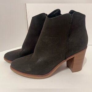 MIA Black Ankle Booties with Brown Heel